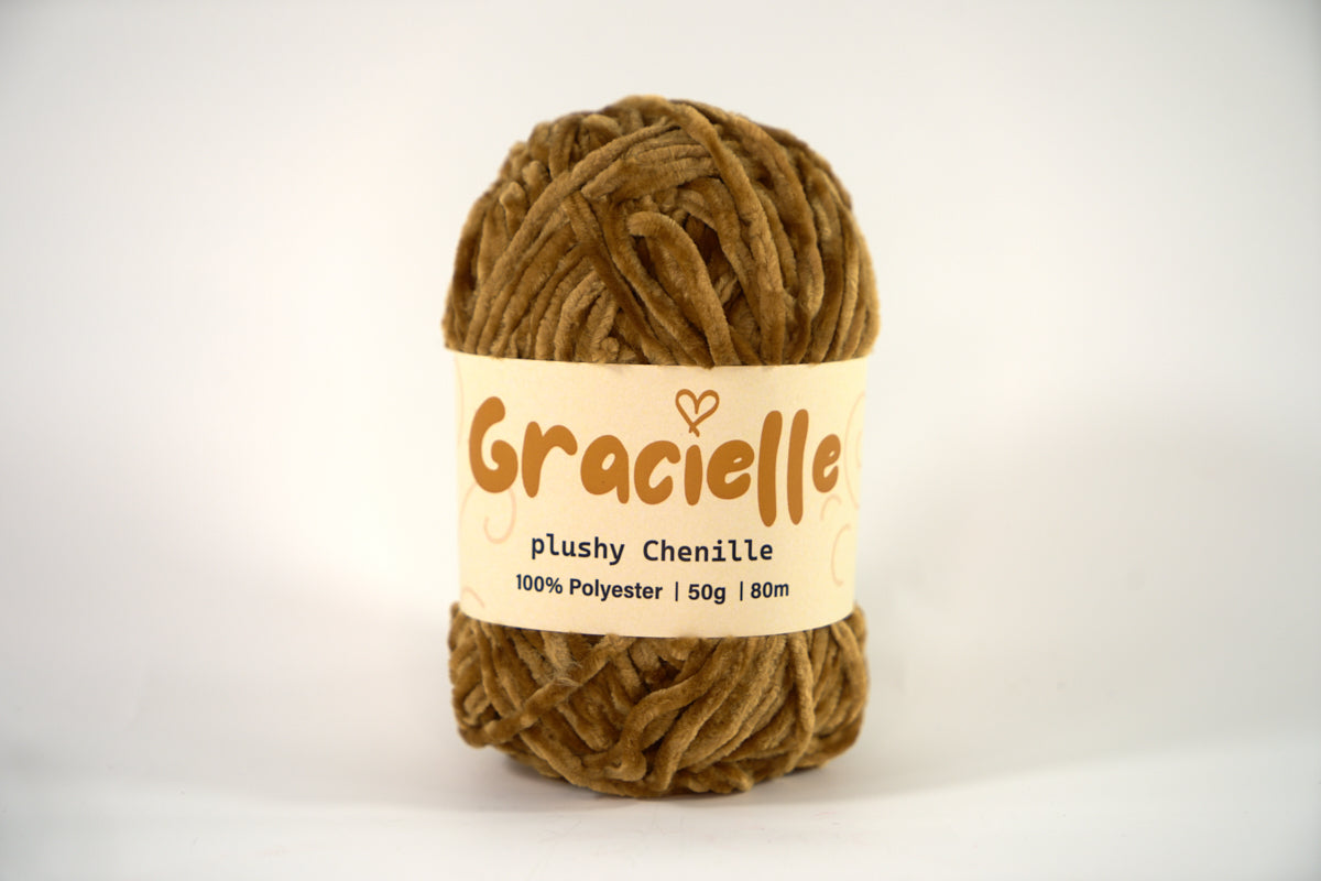 Chenille Velvet Knitting & Crochet Yarn - Aran to Chunky Weight, 50g