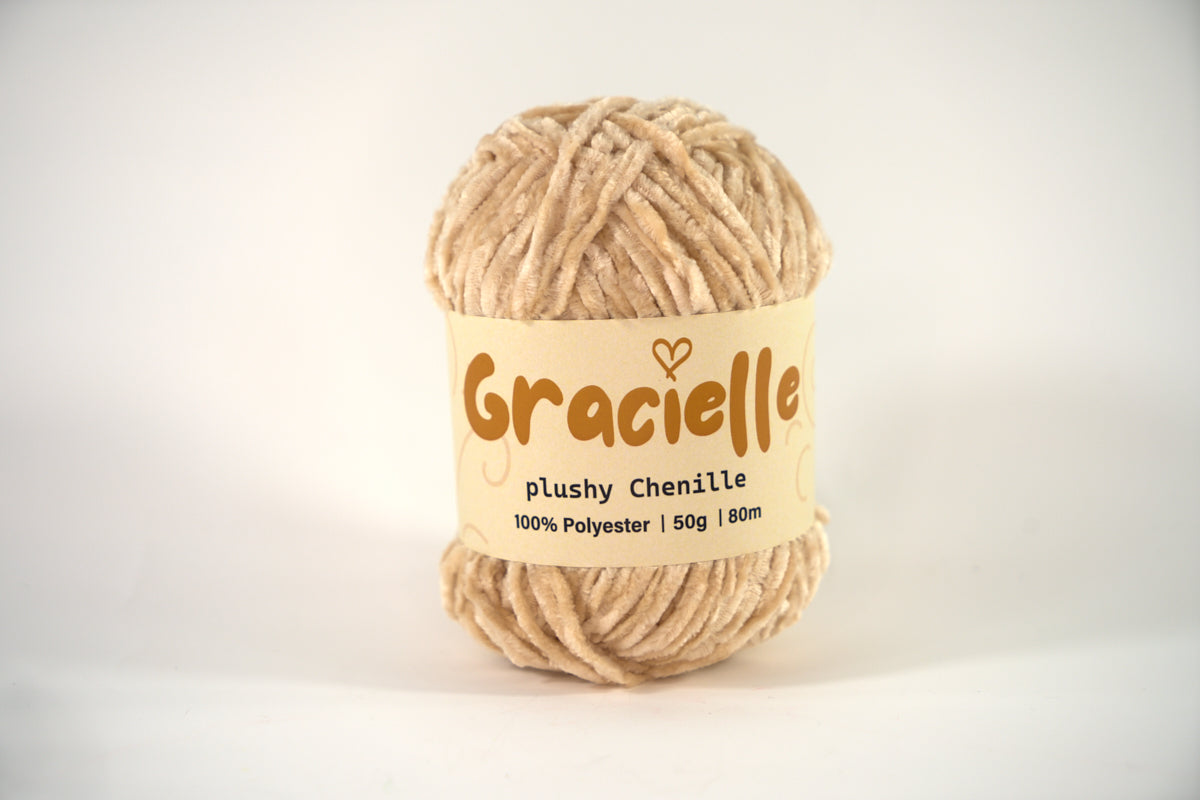 Chenille Velvet Knitting & Crochet Yarn - Aran to Chunky Weight, 50g